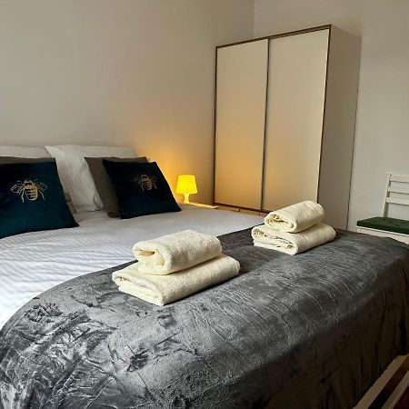 Tresor Pulaskiego Apartments Краков Экстерьер фото