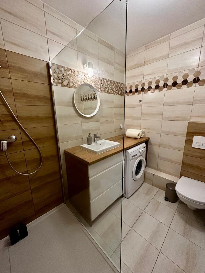 Tresor Pulaskiego Apartments Краков Экстерьер фото