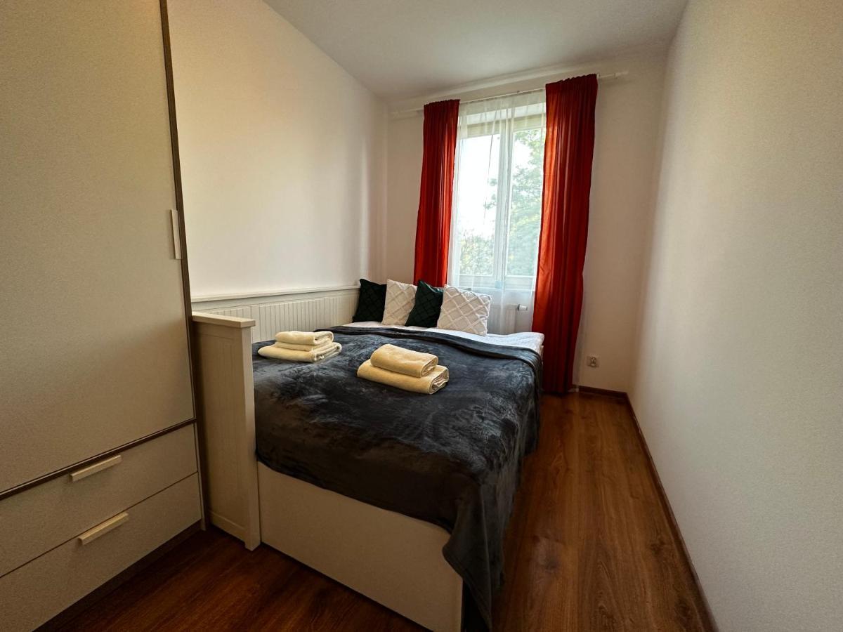 Tresor Pulaskiego Apartments Краков Экстерьер фото
