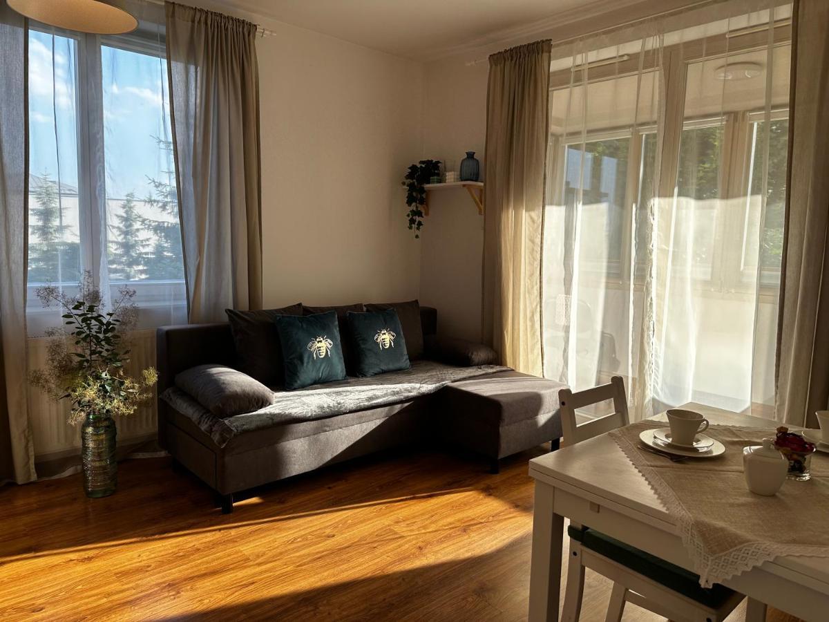 Tresor Pulaskiego Apartments Краков Экстерьер фото